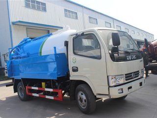 东风小多利卡吸污车